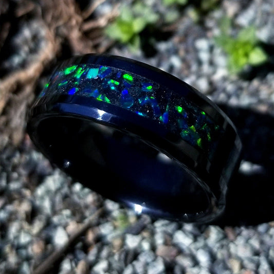 Black ceramic ring forest green opal glow ring. Black ceramic ring. green opal ring. Opal ring. Men's ring. Women's ring. Sizes 5-13